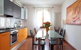Padovaresidence Apartments - Tra Piazza Delle Erbe E Il Duomo